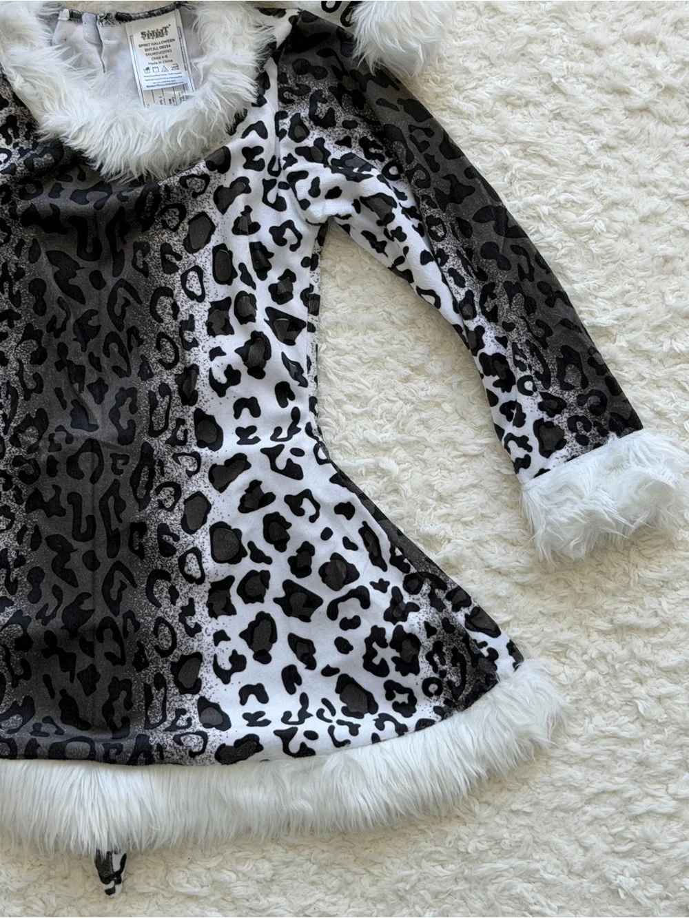 Snow Leopard Child Costume. Age 4-6 years.